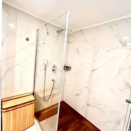 Luxury 2bdr Grand Sapphire